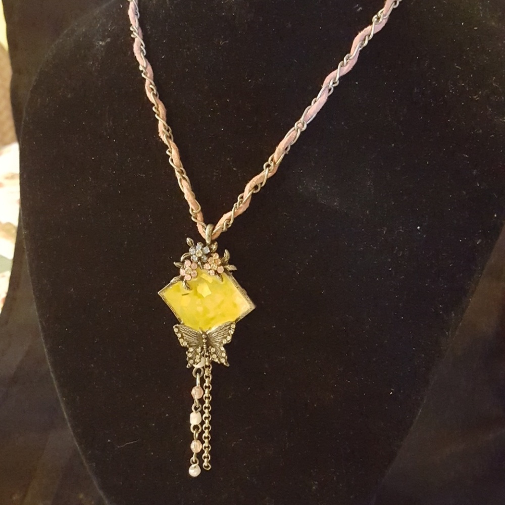 Butterfly leather chain necklace with rhinestone b